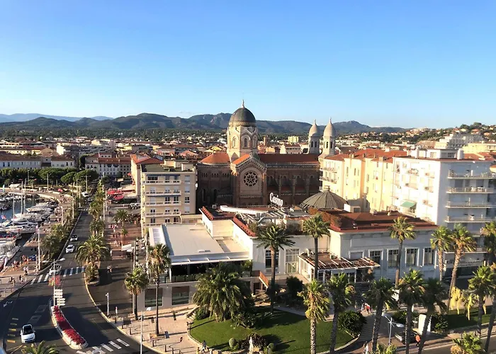 Victor Hugo Апартаменти Сен-Рафаель